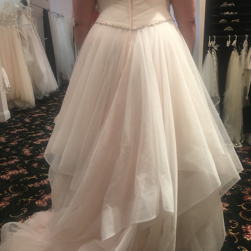 Wedding dress